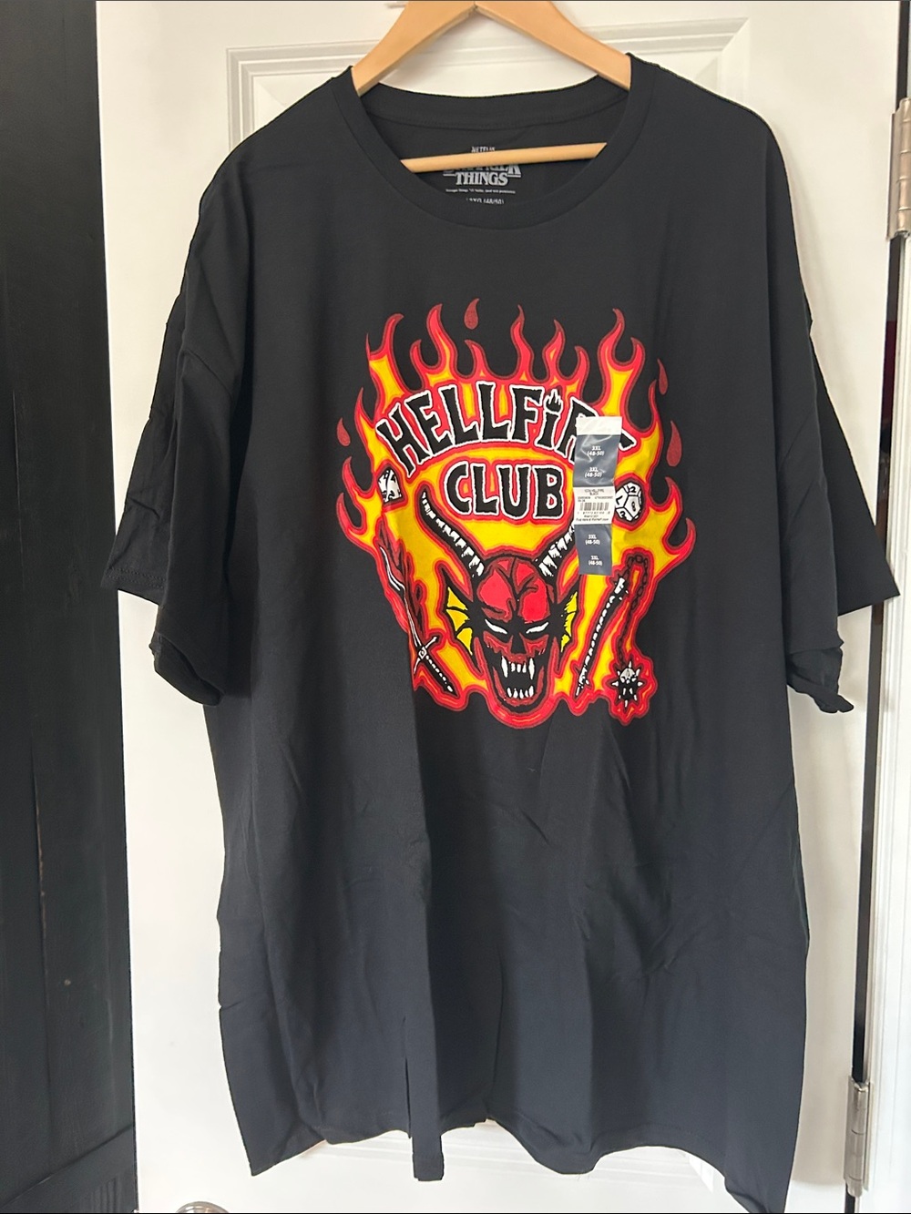 Netflix Stranger Things Hellfire Club Graphic Tee Shirt, 3XL NWT
